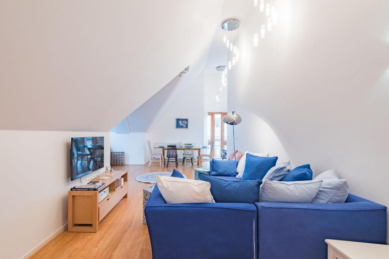 The Loft At Emperor Court By Bloom Stays Canterbury Exterior foto